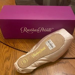 Brand new Pointe shoes